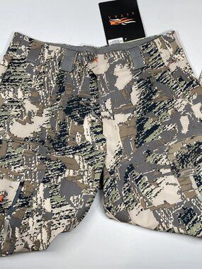 Sitka Men’s Mountain Pants Size 34T Optifade Subalpine Camo – Removable Knee Pad